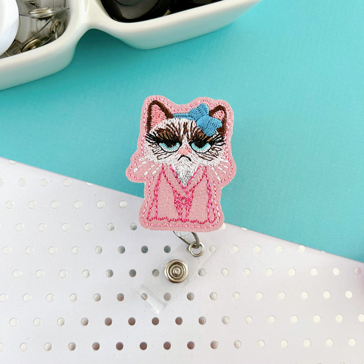 Grumpy Cat in Robe Badge Topper