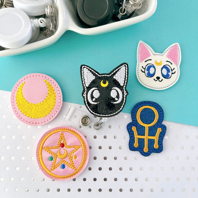 Sailor 🌙 Badge Toppers