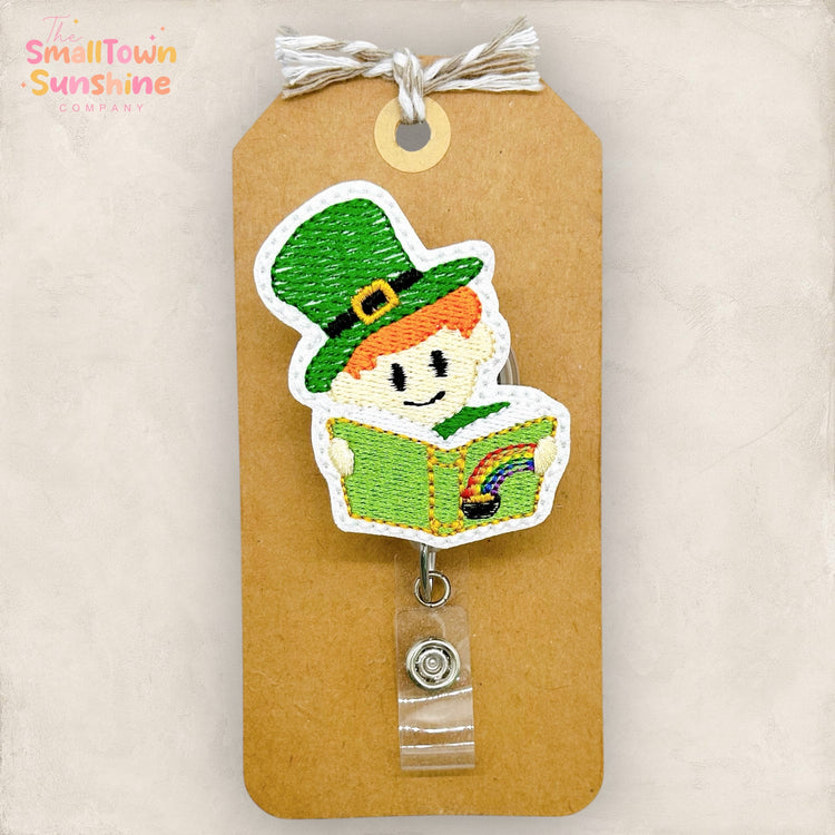 Reading Leprechaun Badge Topper | EXCLUSIVE