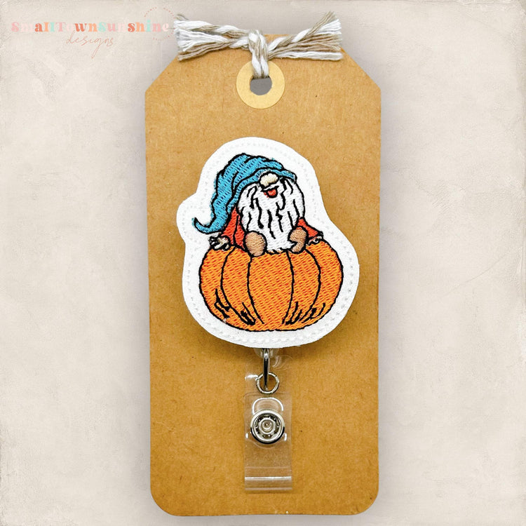 Gnome in Pumpkin Badge Topper