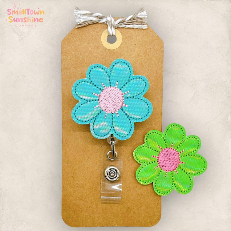 Teal Daisy Badge Topper