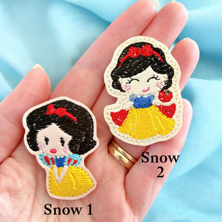 Apple Princess Badge Toppers