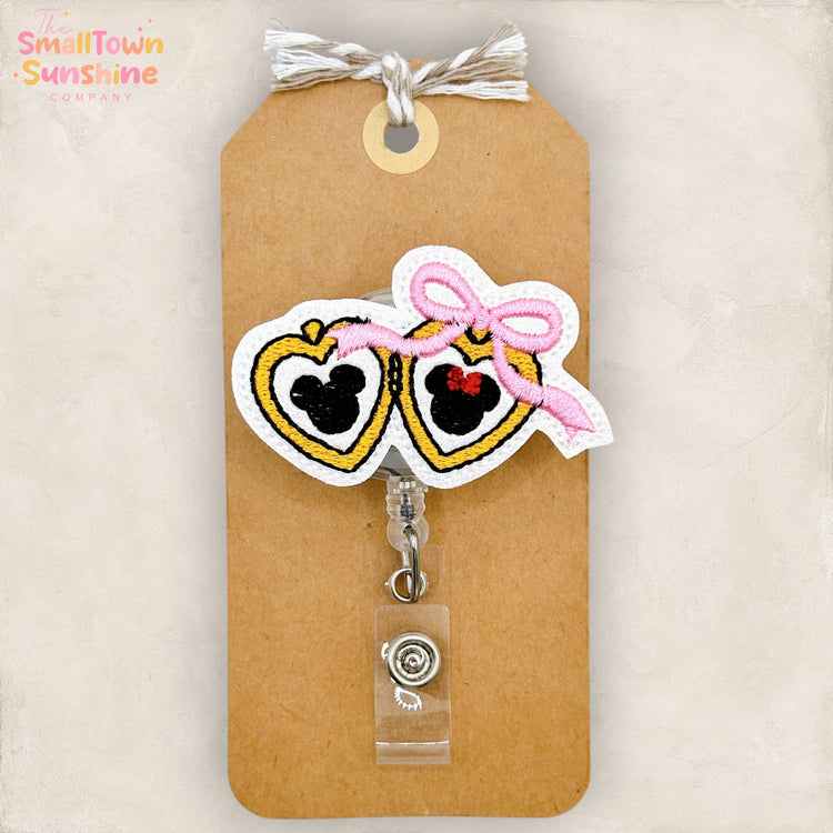 Mouse Locket Badge Topper