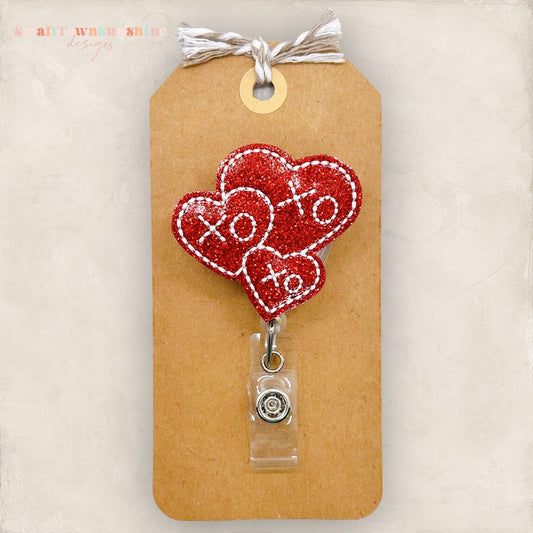Three Kisses Badge Topper