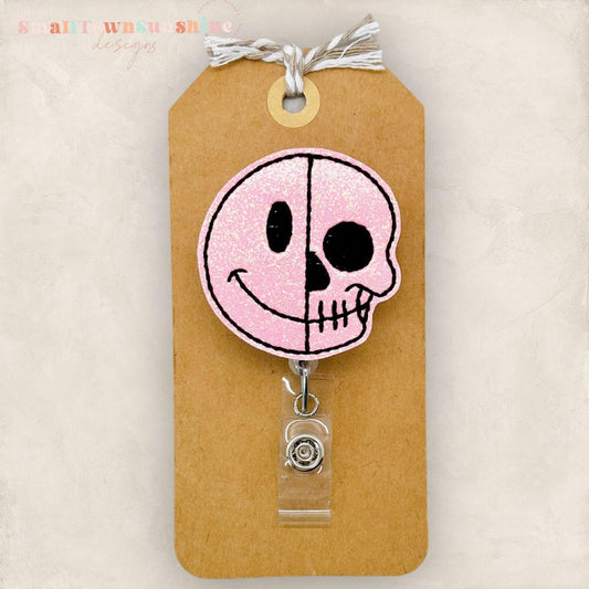 Smile Skull Badge Topper